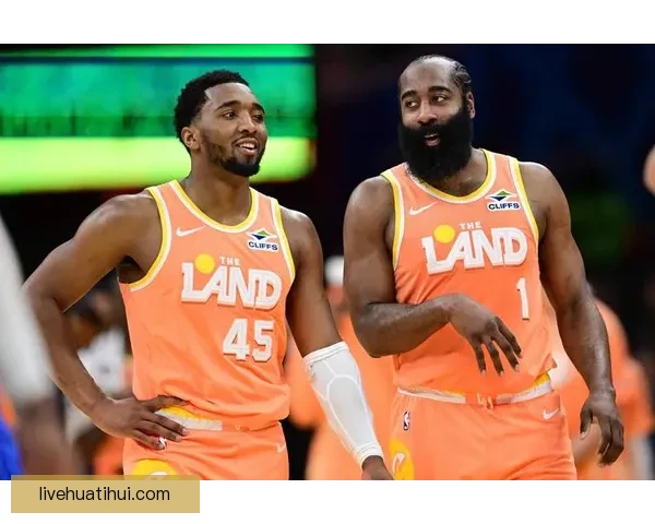 哈登因季后赛与母亲健康问题申请推迟餐厅欠租案取证